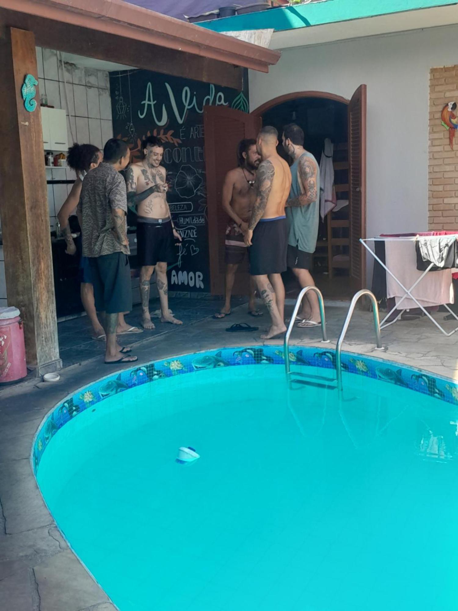 Casa 51 Hostel Ubatuba Bagian luar foto